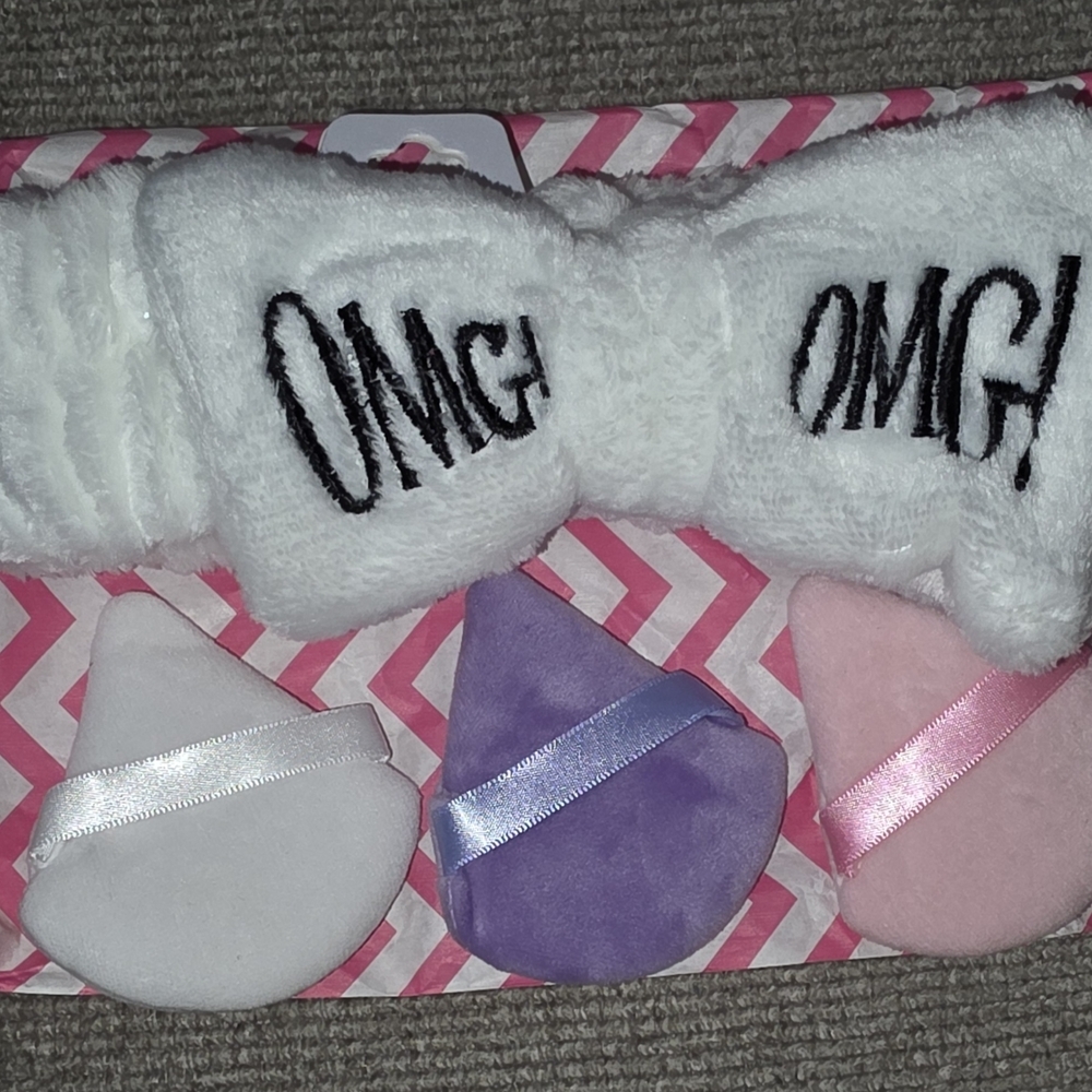 Source Unknown OMG! Makeup Headband and Puff Set - White, Purple, Pink